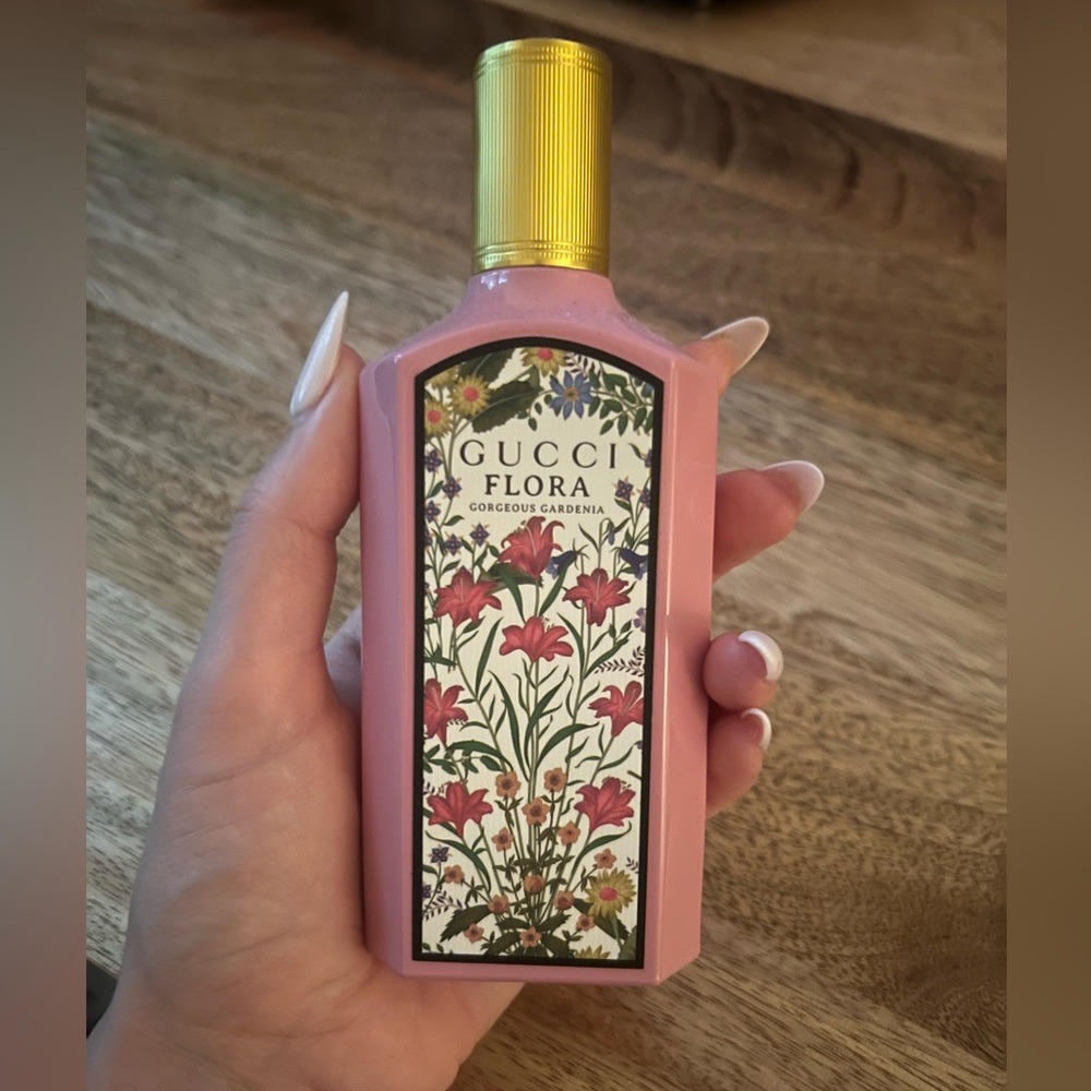 GUCCI Flora Perfume